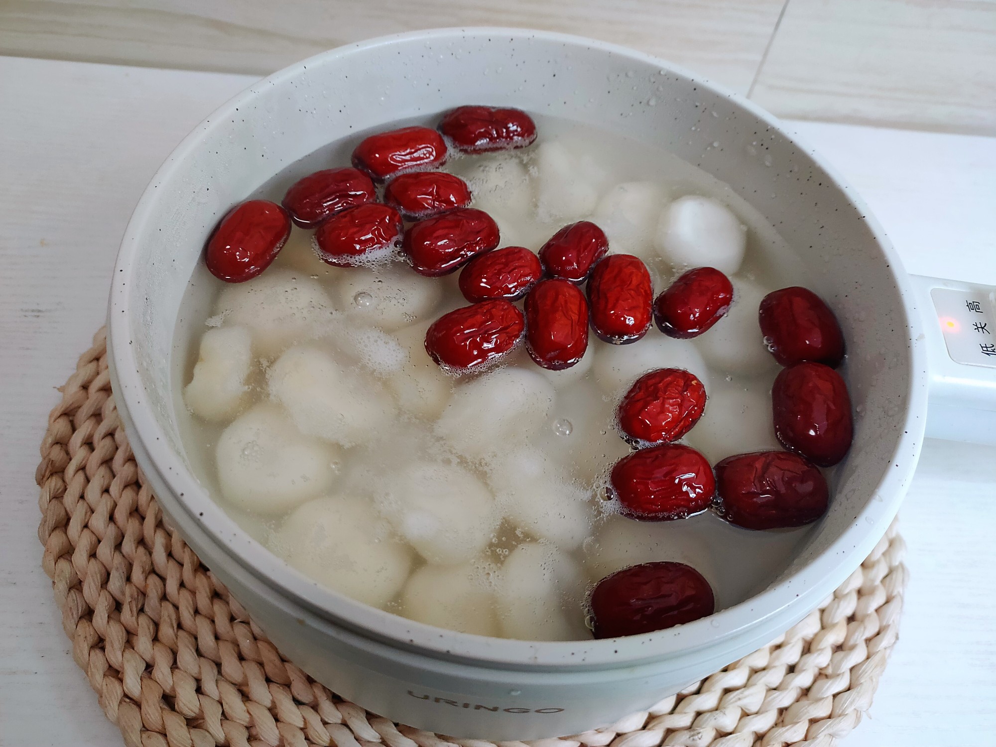 Red Dates and Horseshoe Soup recipe