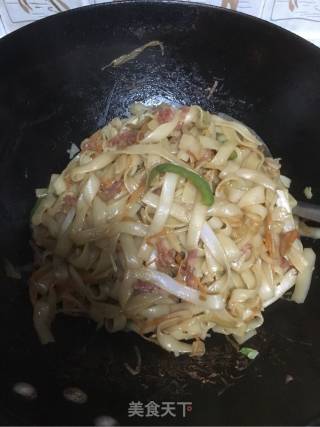 Stir Fried Hor Fun with Three Silks recipe