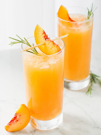 Freshly Squeezed Yellow Peach Juice recipe