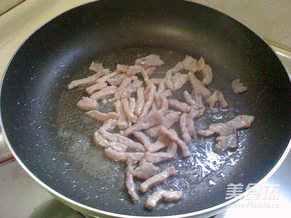 Fried Noodles with Shredded Pork recipe