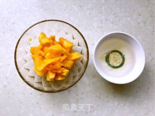 #四session Baking Contest and It's Love to Eat Festival# Simple Mango Mousse Cup recipe