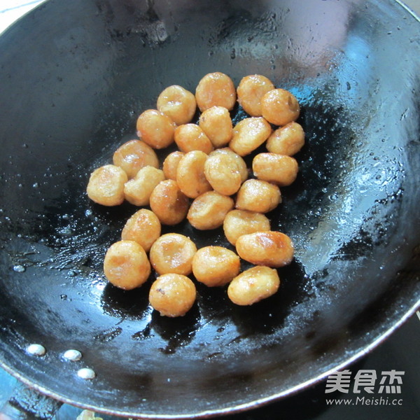 Stir-fried Cake with Sesame Sugar recipe
