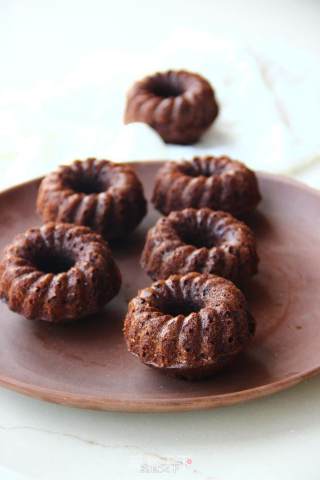 Yingtai Food Club---strong Strawberry Brownie Cake recipe