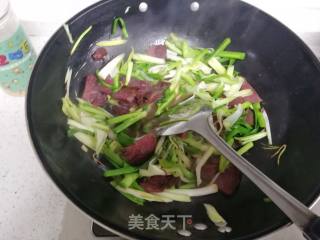 Stir-fried Beef with Garlic recipe