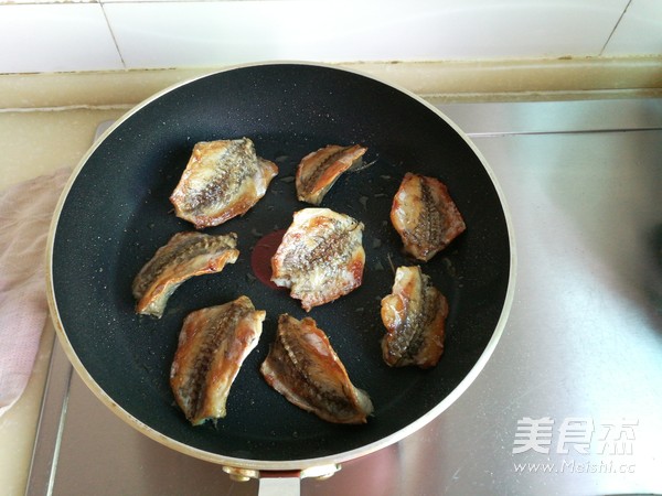 Pan-fried Dried Sea Catfish recipe