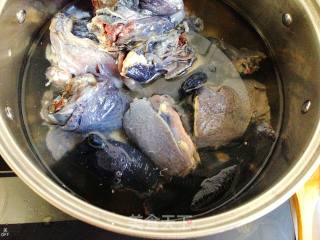 [black-bone Chicken and Radish Soup]---the Black-bone Chicken that is Good for Women Has A Different Taste recipe