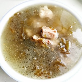 Seaweed Pork Ribs Soup recipe