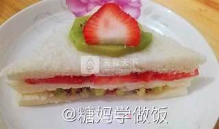 Simple Fruit Sandwich recipe