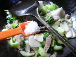 Stir-fried Rice Cake with Tenderloin and Greens recipe