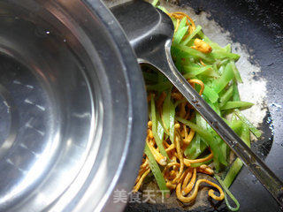 Stir-fried Lettuce with Cordyceps Mushroom recipe