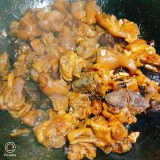 Homemade Braised Pork Knuckles recipe