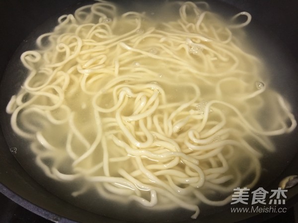 Noodles with Spicy Sauce recipe