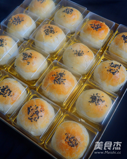 Su Style Red Bean Crisp Mooncake recipe