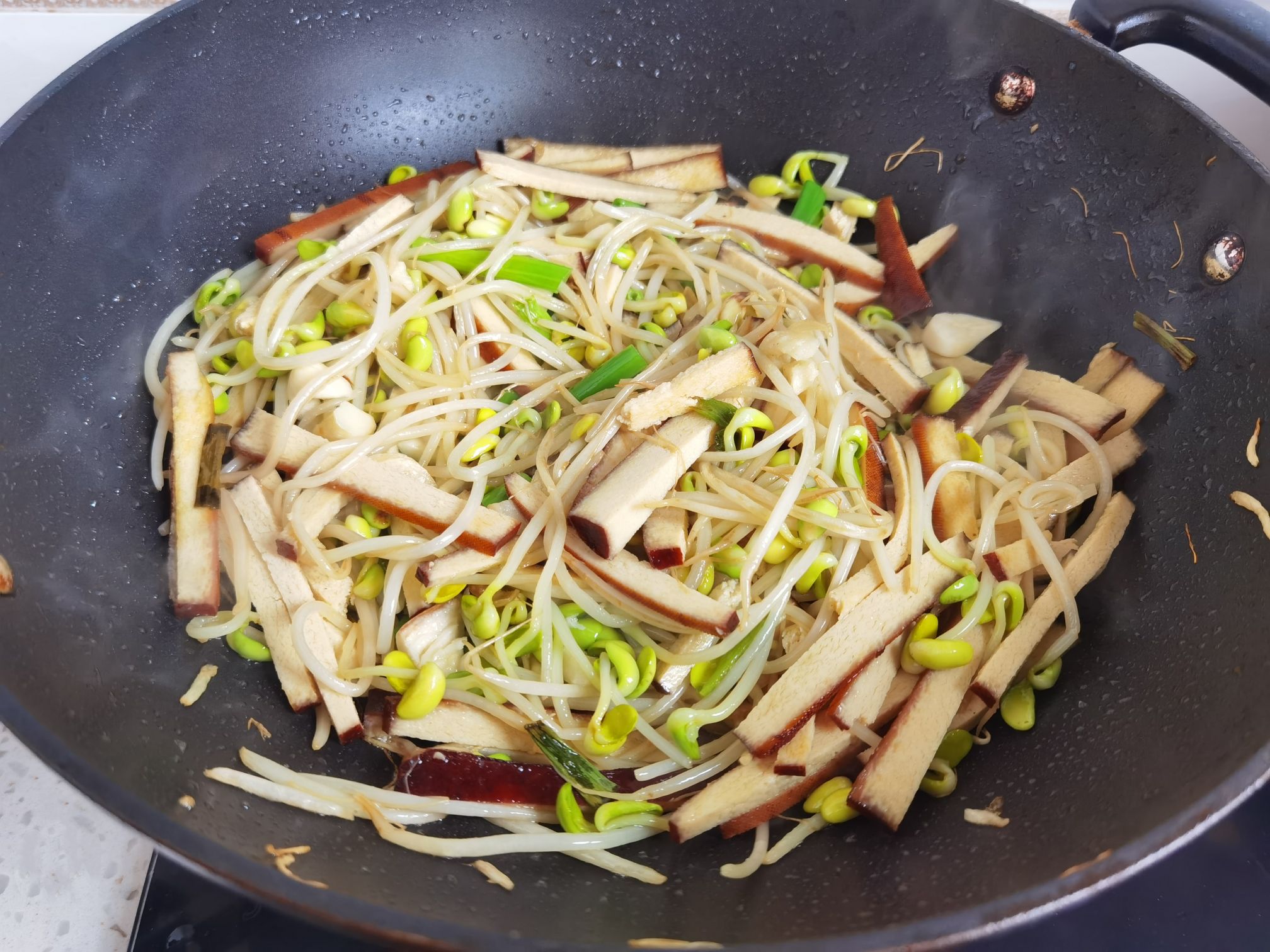 Although It’s A Vegan Dish, It’s Not Greasy Even After Eating for A Few Days, So It’s Easy to Stir Fry recipe