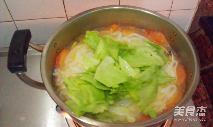 Baibei Chicken Soup Hor Fun recipe