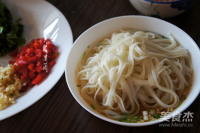 Homemade Hot and Sour Noodles recipe