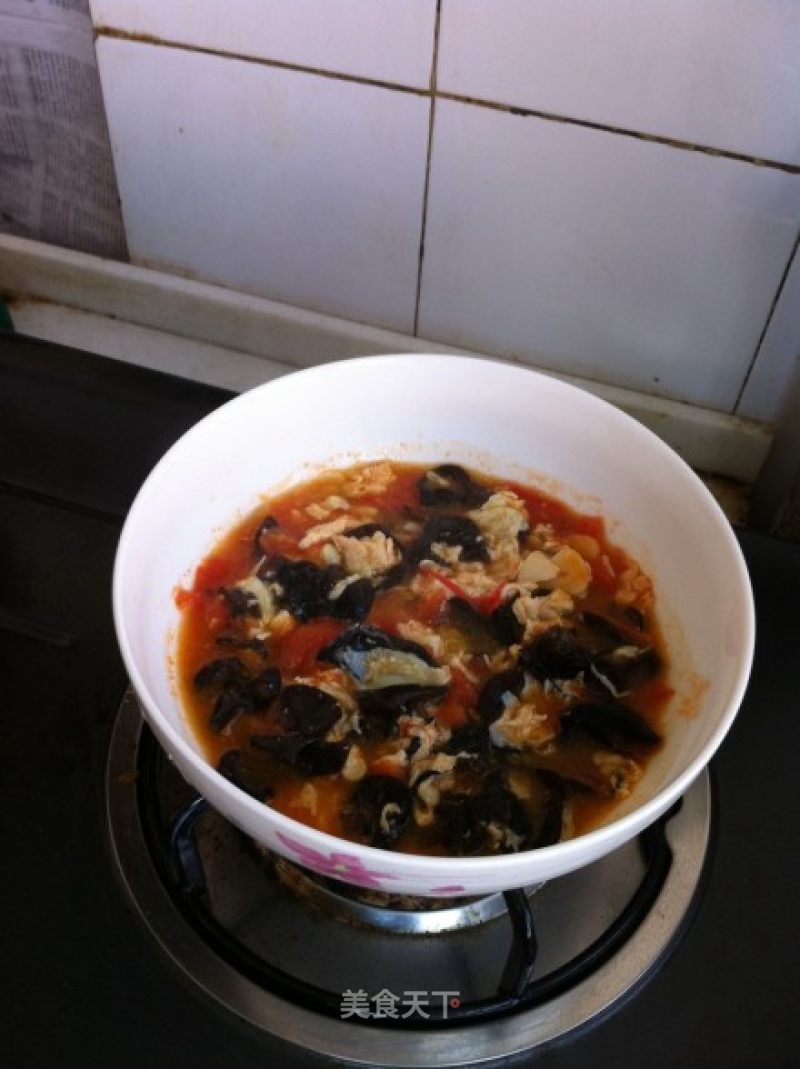 Tomato and Fungus Egg Soup recipe