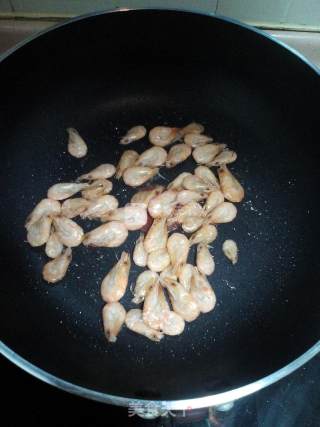 Stir-fried Crispy Shrimp with Leek recipe