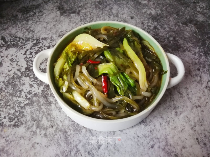 Stewed Potato Powder with Kelp Lettuce recipe