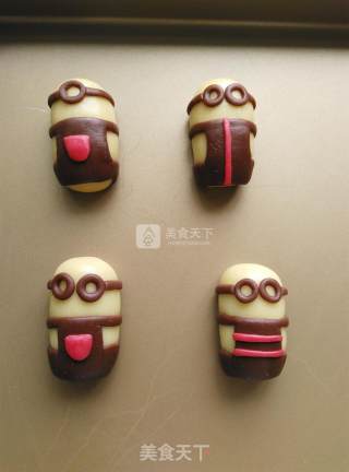 #aca烤明星大赛#~cartoon Little Yellow Man Burns Fruit recipe