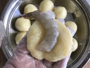 Golden Anchovy Shrimp Balls without A Drop of Oil recipe