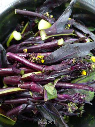 Stir-fried Bacon with Seaweed Moss recipe