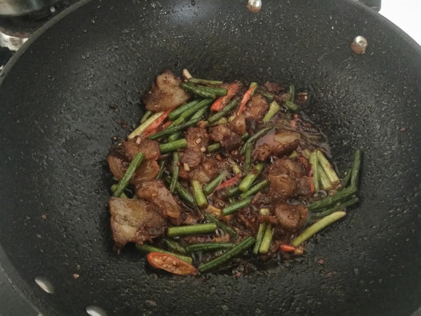 Twice-cooked Pork with Garlic Moss recipe