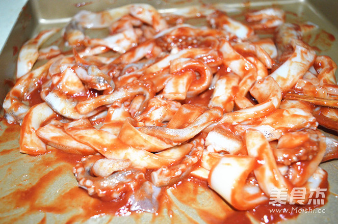 Grilled Squid with Pizza Sauce recipe
