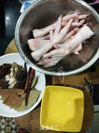 Homemade Safe Pickled Chicken Feet recipe