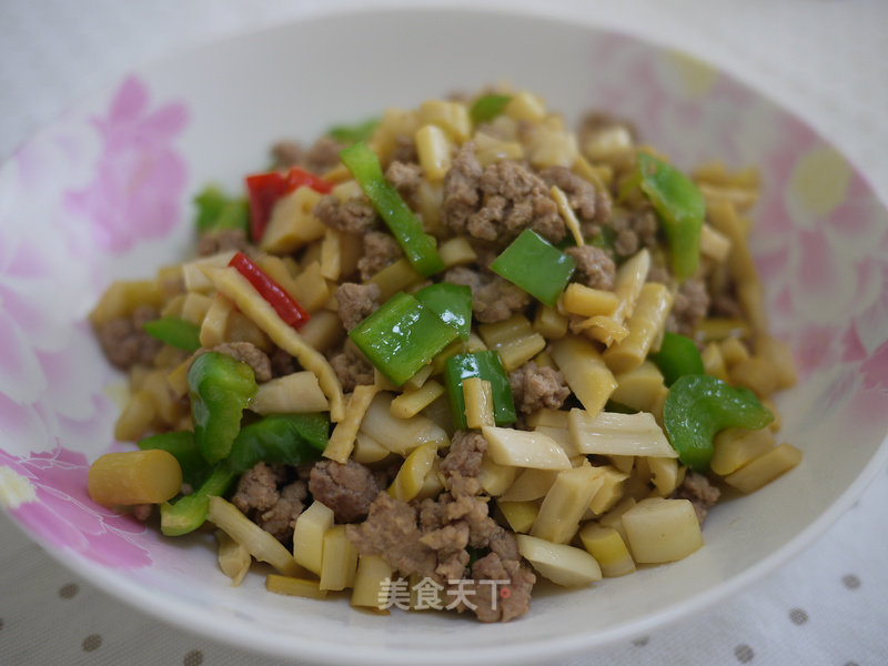 Stir-fried Young Bamboo Shoots with Minced Meat