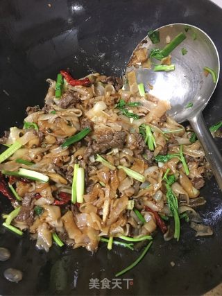 Stir-fried Niuhe recipe