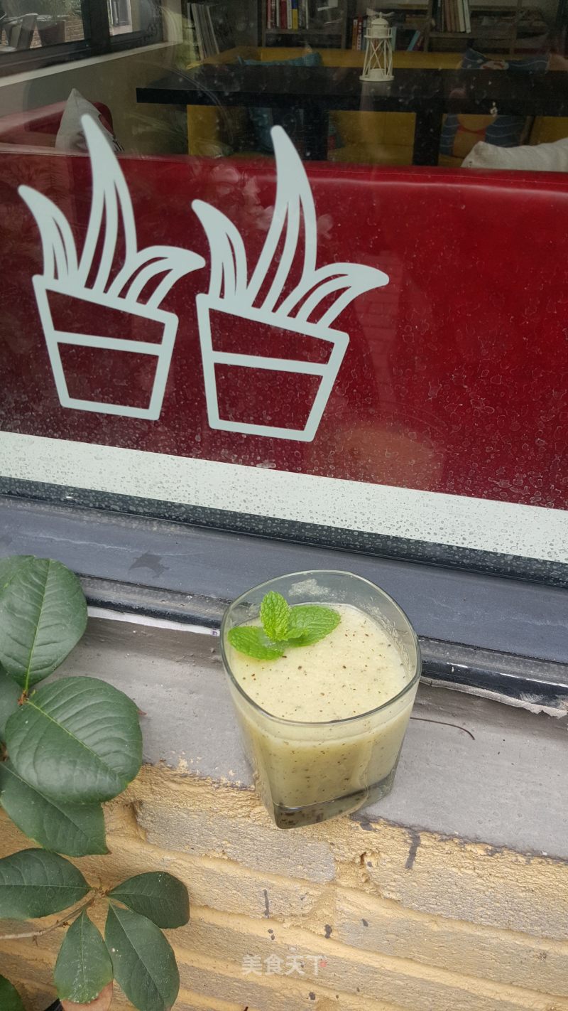 Kiwi Pear Juice recipe