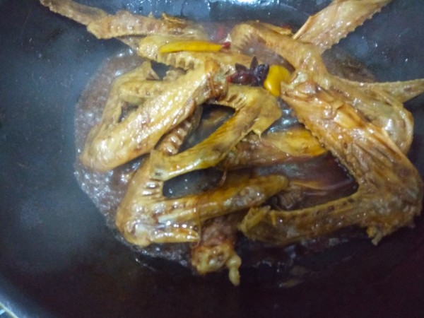 Duck Wings in Sauce recipe