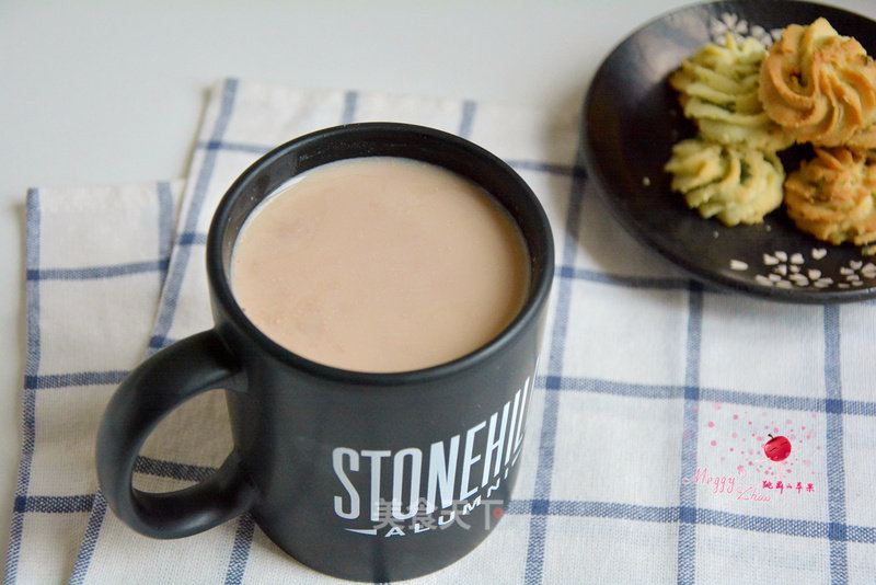 Peanut Soy Milk with Walnuts, Red Dates recipe