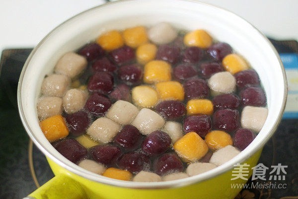 Taro Balls Fruit Fish recipe