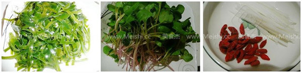 Kelp Mixed with Radish Seedlings recipe