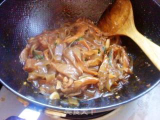 Stewed Mushrooms with Spicy Noodles recipe