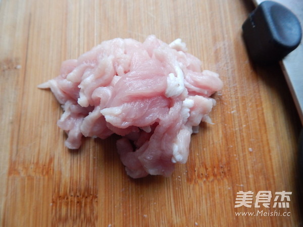 Shredded Pork Salad with Potato Powder recipe