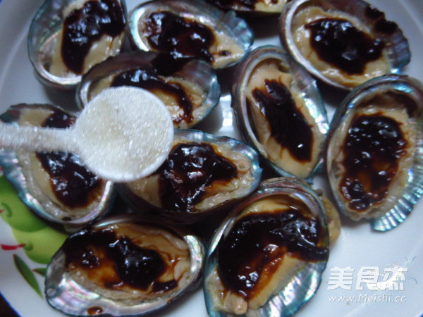 Steamed Abalone with Hou Zhu Sauce recipe