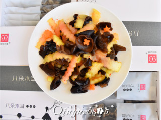 #信之美木耳试吃# Watermelon Peel Mixed with Fungus recipe