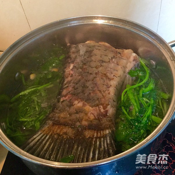 Watercress Fish Tail in Clay Pot recipe