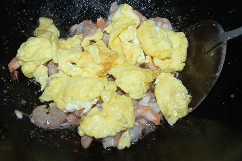 Scrambled Eggs with Shrimp recipe