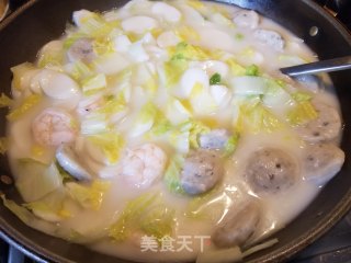 Shrimp Soup Rice Cake with Dace recipe