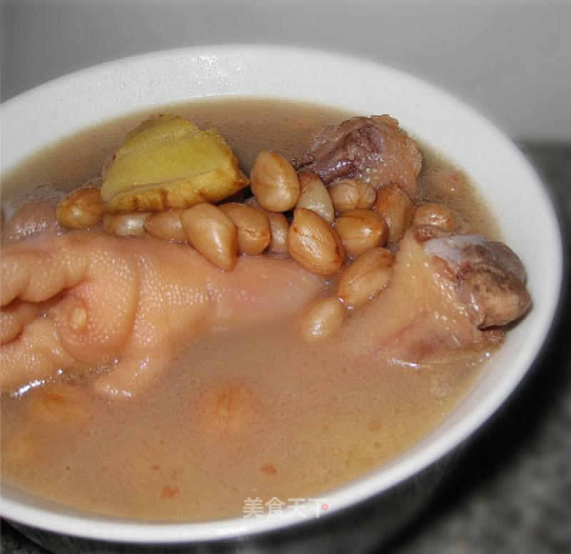 Peanut Stewed Chicken Feet recipe
