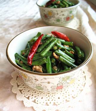 [dry Stir-fried Long Beans] recipe