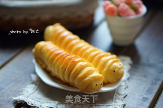 Black Sesame Caterpillar Bread recipe