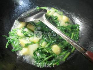 Chrysanthemum Boiled Potatoes recipe