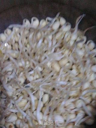 Potherb Mustard Fried Soybean Sprouts recipe