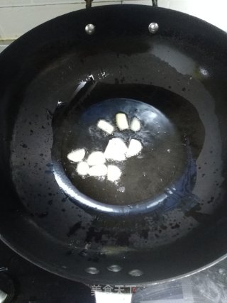 Garlic Oil Lettuce recipe