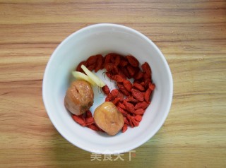 Huaiqi Candied Date Lean Pork Soup recipe